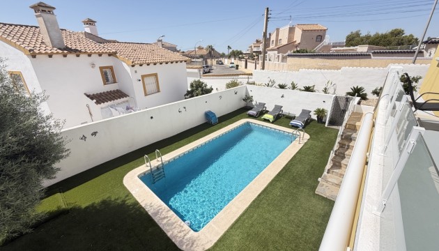 Herverkoop - Detached Villa - Orihuela Costa - Villamartín