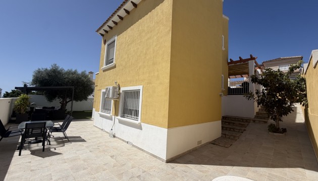 Herverkoop - Detached Villa - Orihuela Costa - Villamartín