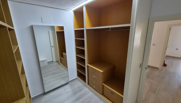 Herverkoop - Apartment - Torrevieja