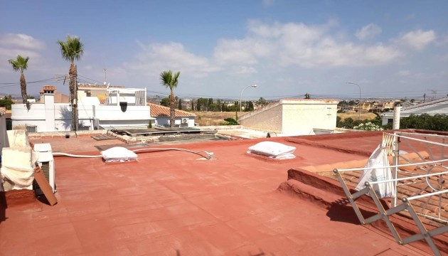 Odsprzedaż - Bungalow - Torrevieja - La Siesta - El Salado -  Torreta