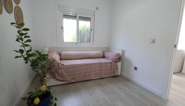Odsprzedaż - Bungalow - Torrevieja - Los Balcones - Los Altos del Edén