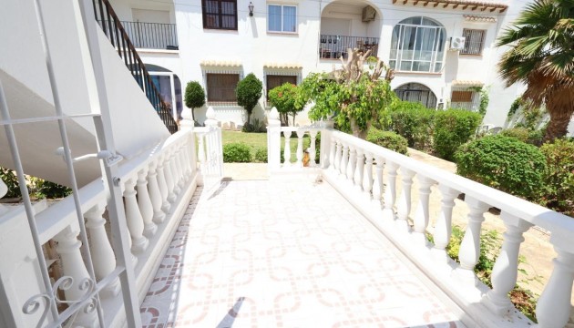 Odsprzedaż - Bungalow - Torrevieja - Los Balcones - Los Altos del Edén
