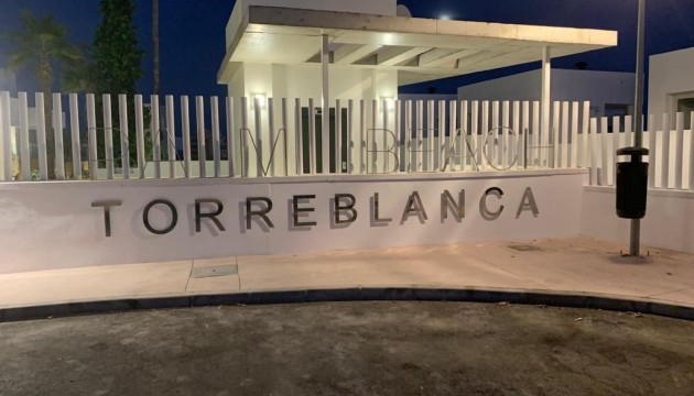 Odsprzedaż - Link-Detached Villa - Torreblanca - Nueva Torrevieja - Aguas Nuevas