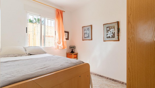 Odsprzedaż - Kamienica - Orihuela Costa - Cabo Roig