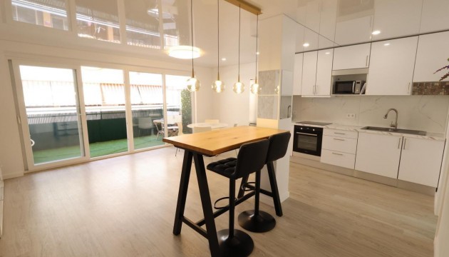 Odsprzedaż - Apartment - Torrevieja - El Acequión - Los Náufragos