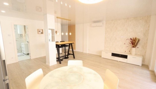 Odsprzedaż - Apartment - Torrevieja - El Acequión - Los Náufragos