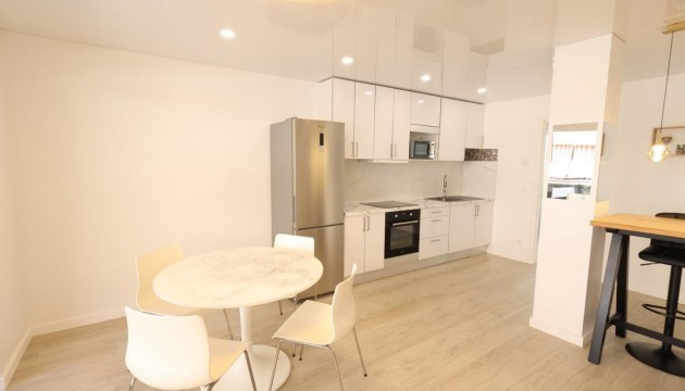 Odsprzedaż - Apartment - Torrevieja - El Acequión - Los Náufragos