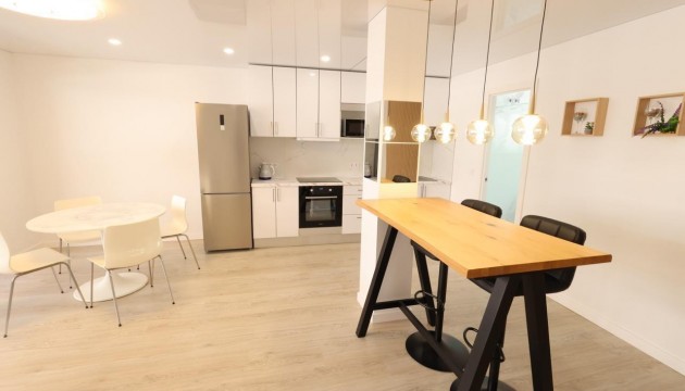 Odsprzedaż - Apartment - Torrevieja - El Acequión - Los Náufragos
