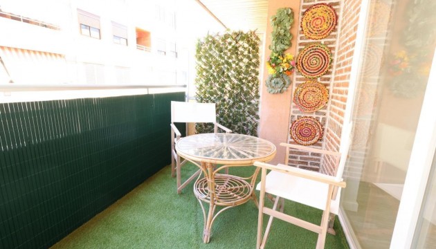 Odsprzedaż - Apartment - Torrevieja - El Acequión - Los Náufragos