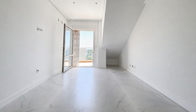 Resale - Apartment - Orihuela Costa - La Zenia