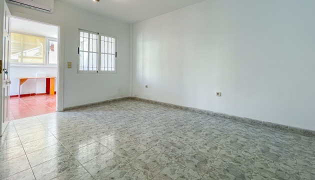 Resale - Bungalow - Orihuela Costa - Playa Flamenca