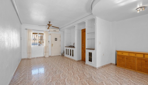 Odsprzedaż - House - Orihuela Costa - Villamartín