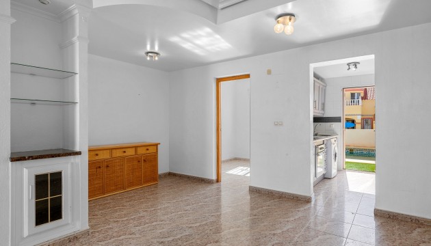 Odsprzedaż - House - Orihuela Costa - Villamartín