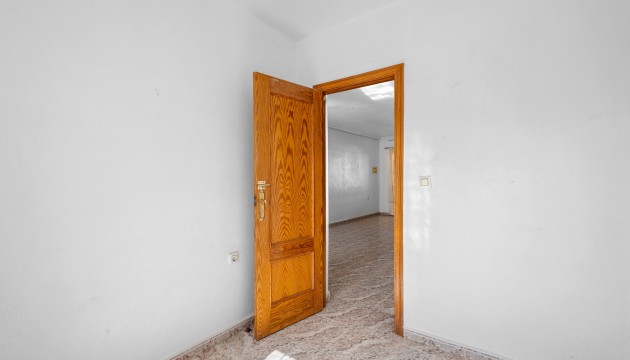 Odsprzedaż - House - Orihuela Costa - Villamartín