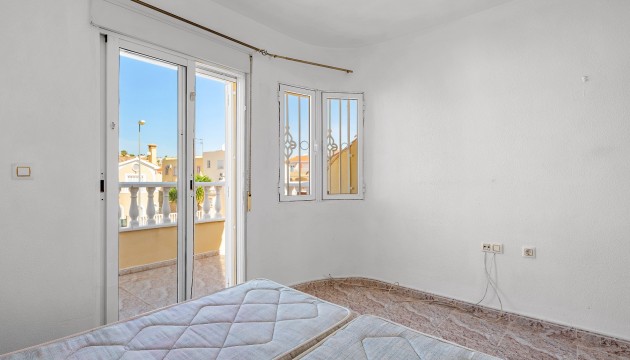 Odsprzedaż - House - Orihuela Costa - Villamartín