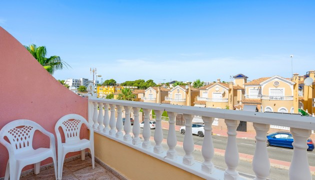 Odsprzedaż - House - Orihuela Costa - Villamartín