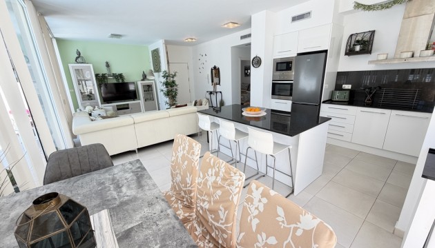 Reventa - Chalet Independiente - Mil Palmeras