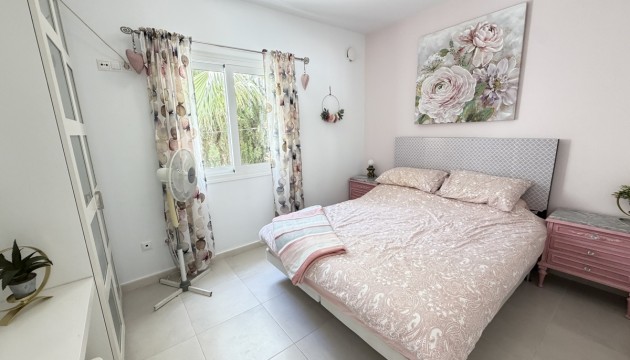 Reventa - Chalet Independiente - Mil Palmeras