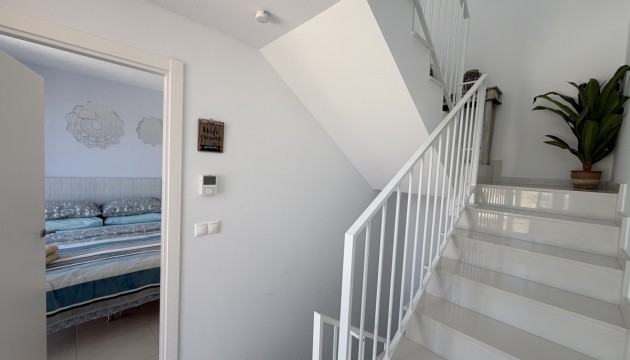 Reventa - Chalet Independiente - Mil Palmeras
