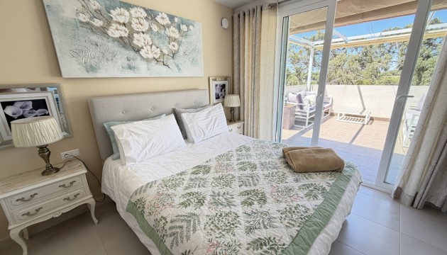Reventa - Chalet Independiente - Mil Palmeras