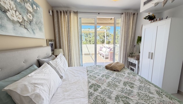 Reventa - Chalet Independiente - Mil Palmeras