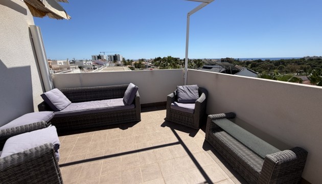 Reventa - Chalet Independiente - Mil Palmeras