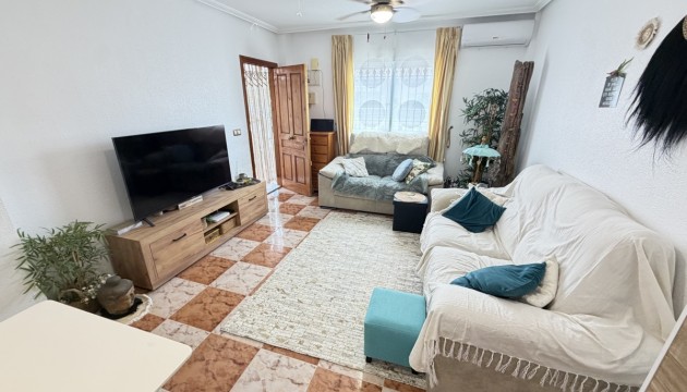 Odsprzedaż - Apartment - Orihuela Costa - La Zenia