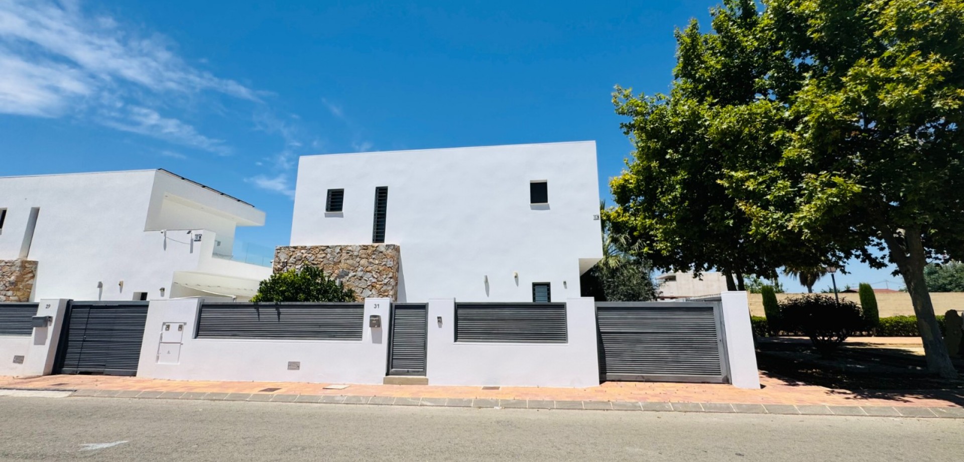 House in Lo Pagan - view 1