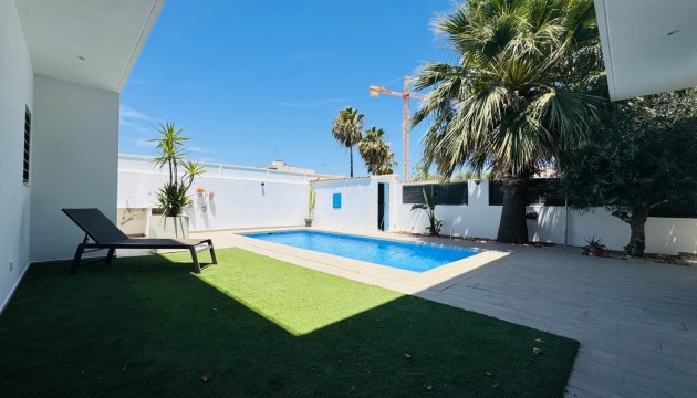 Odsprzedaż - Detached Villa - San Pedro del Pinatar - Lo pagan