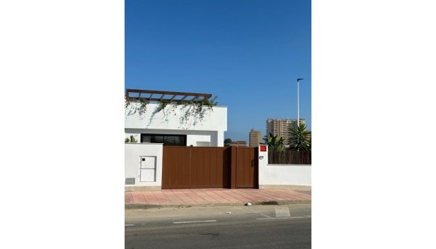 Odsprzedaż - House - San Javier - Santiago de la ribera