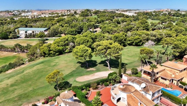 Odsprzedaż - Detached Villa - Orihuela Costa - Villamartín
