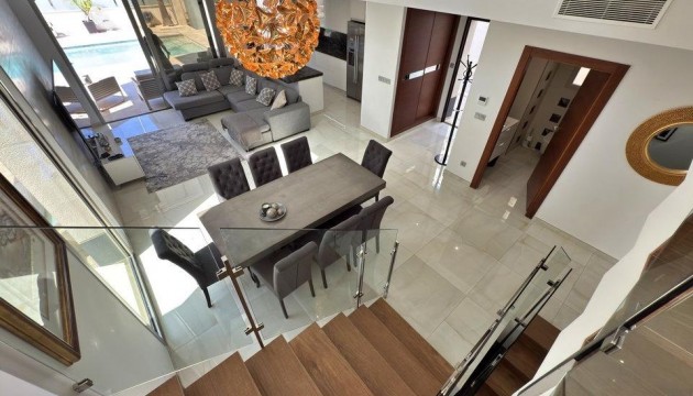 Odsprzedaż - Detached Villa - Orihuela Costa - Villamartín