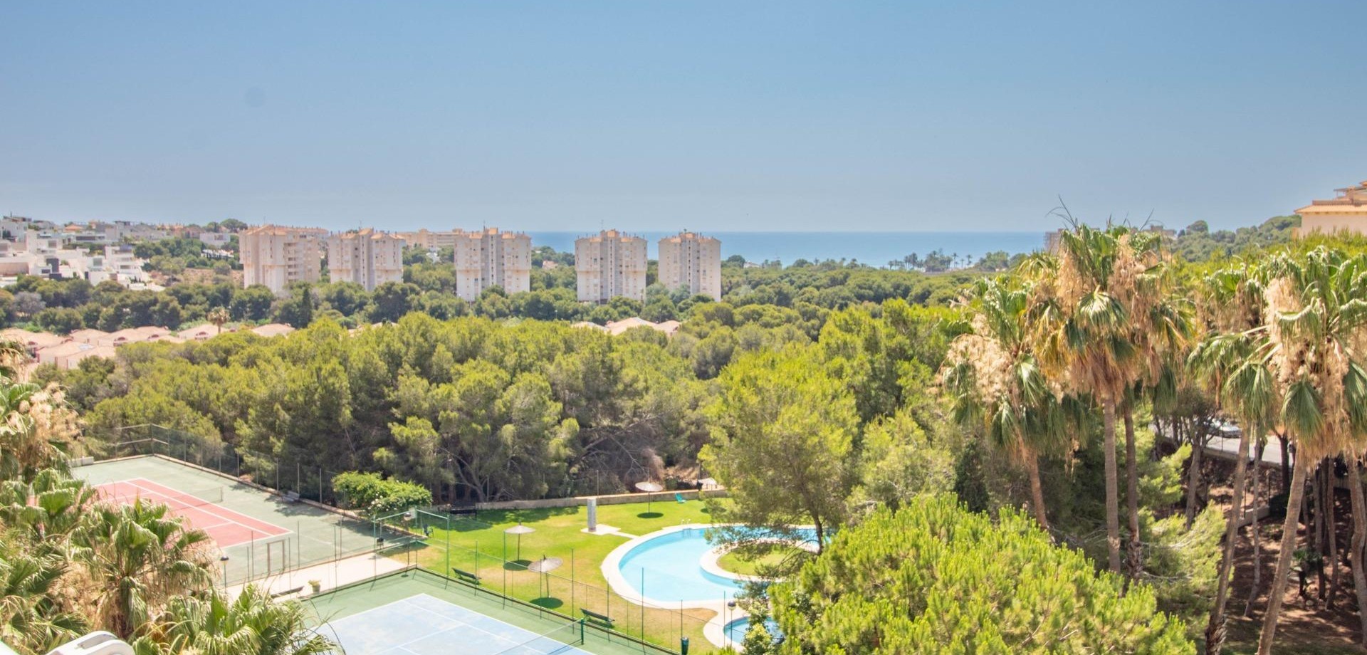 Apartment in Dehesa de Campoamor - view 1