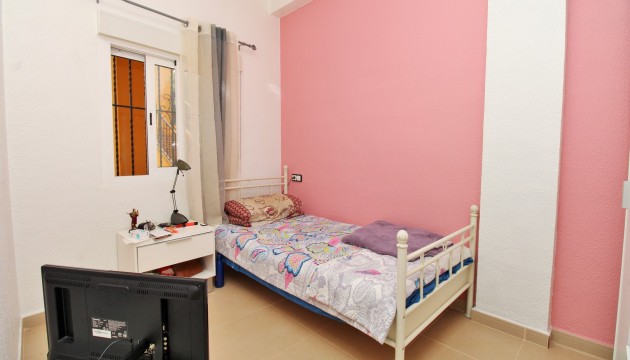 Odsprzedaż - Apartment - Orihuela Costa - Villamartín