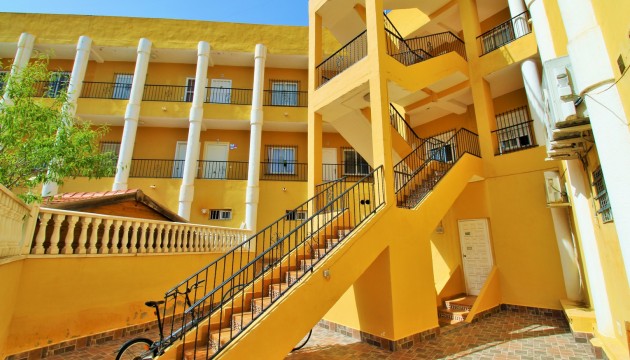 Odsprzedaż - Apartment - Orihuela Costa - Villamartín