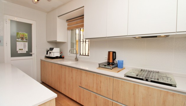Odsprzedaż - Detached Villa - Orihuela Costa - Villamartín