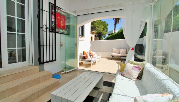 Odsprzedaż - Detached Villa - Orihuela Costa - Villamartín