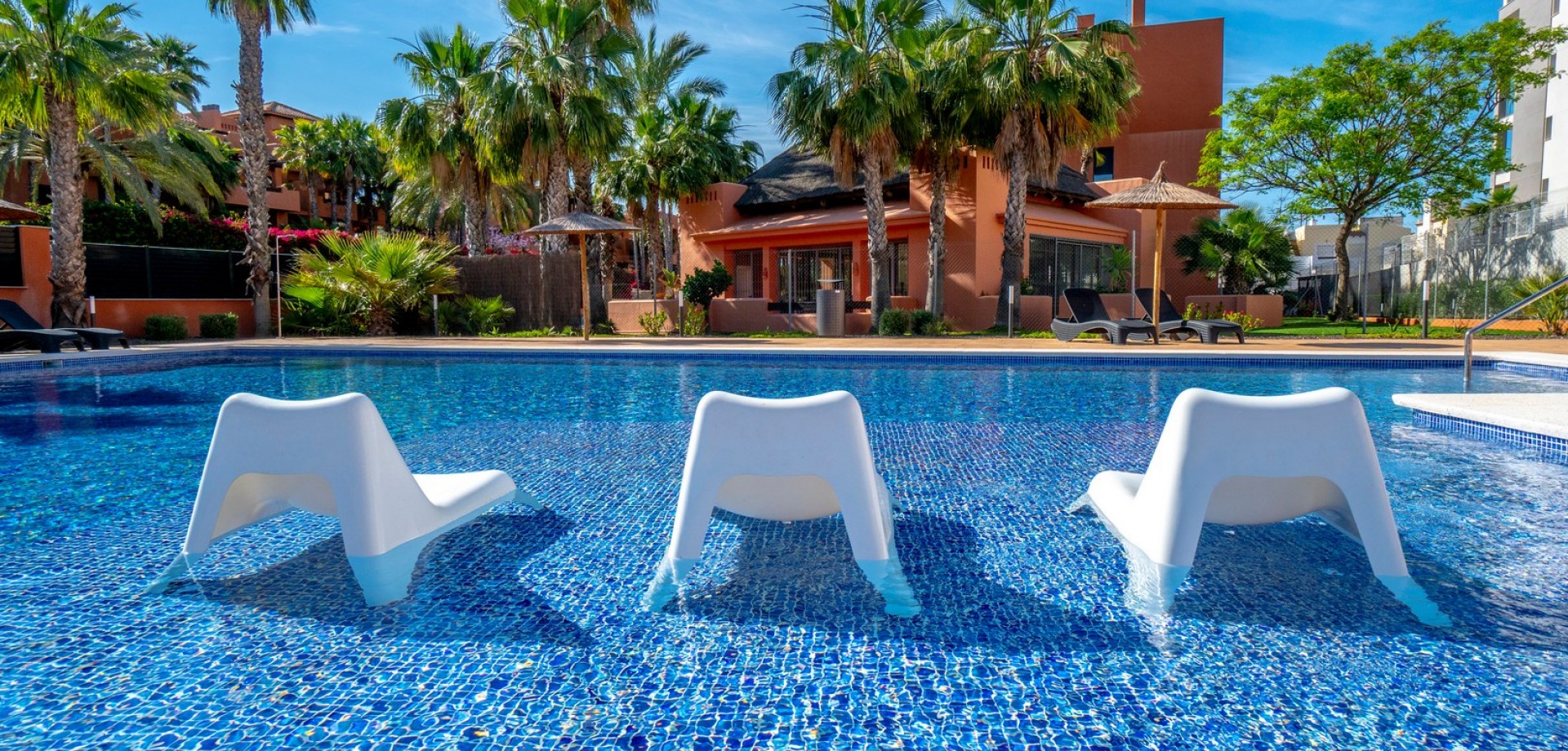 Apartment in Villamartin - view 1