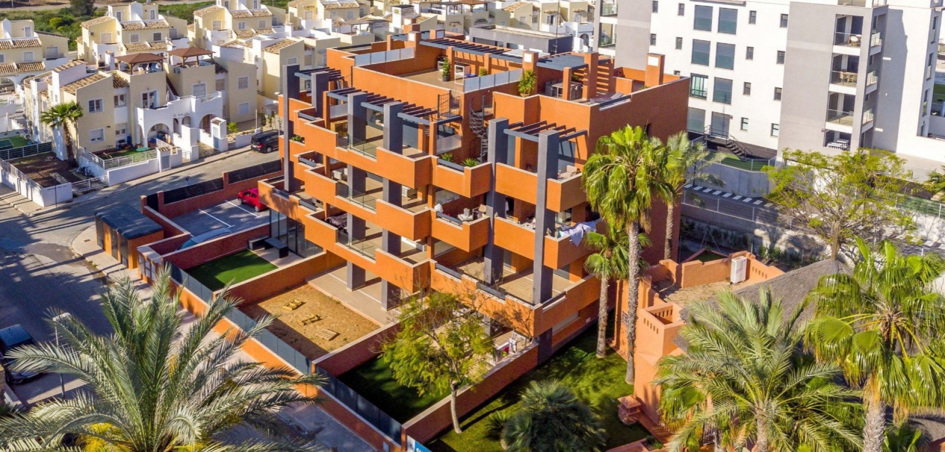 Apartment in Villamartin - Image 2