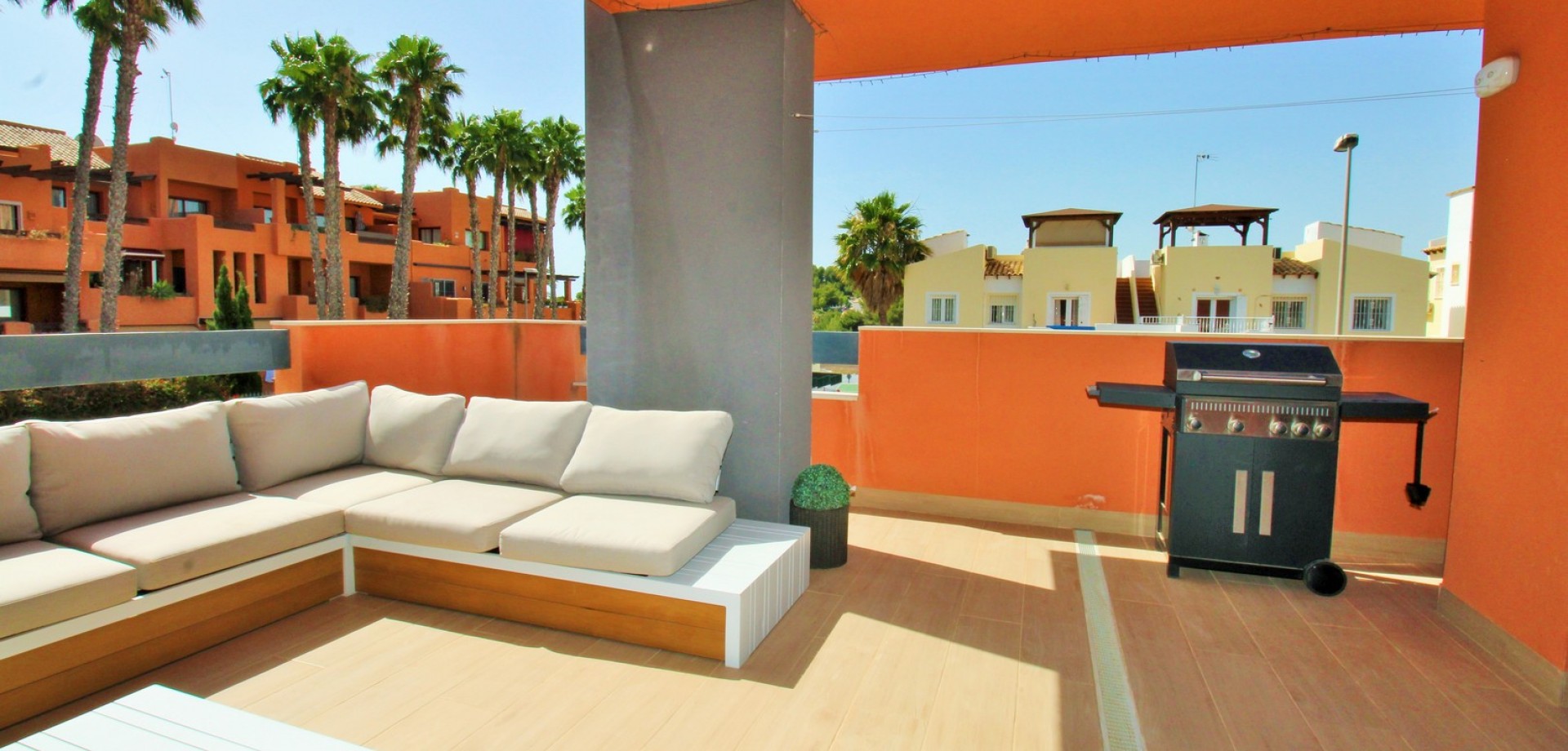 Apartment in Villamartin - Image 3