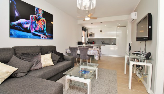 Odsprzedaż - Apartment - Orihuela Costa - Villamartín