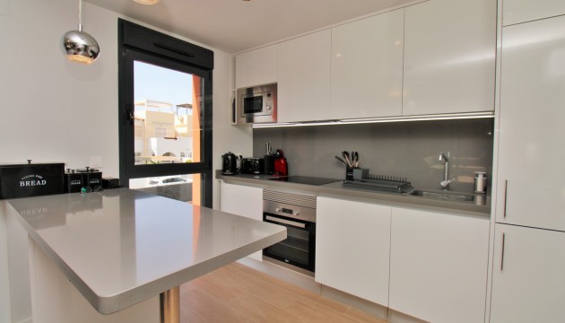 Odsprzedaż - Apartment - Orihuela Costa - Villamartín