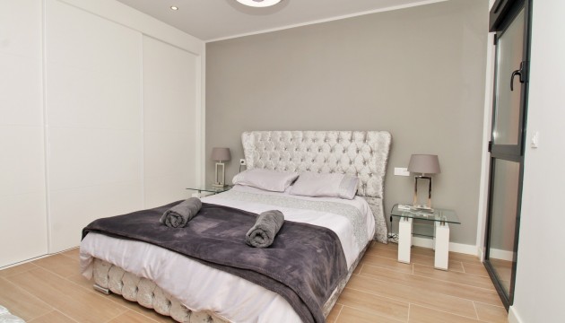 Odsprzedaż - Apartment - Orihuela Costa - Villamartín