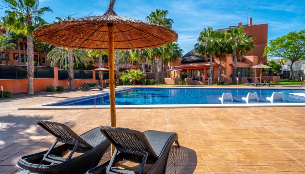 Odsprzedaż - Apartment - Orihuela Costa - Villamartín