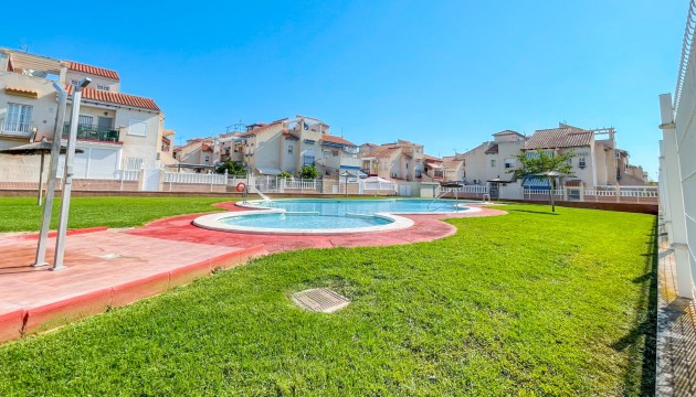 Resale - Bungalow - Orihuela Costa - Playa Flamenca