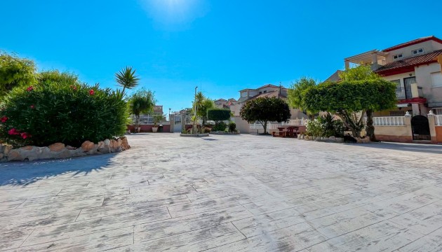 Resale - Bungalow - Orihuela Costa - Playa Flamenca