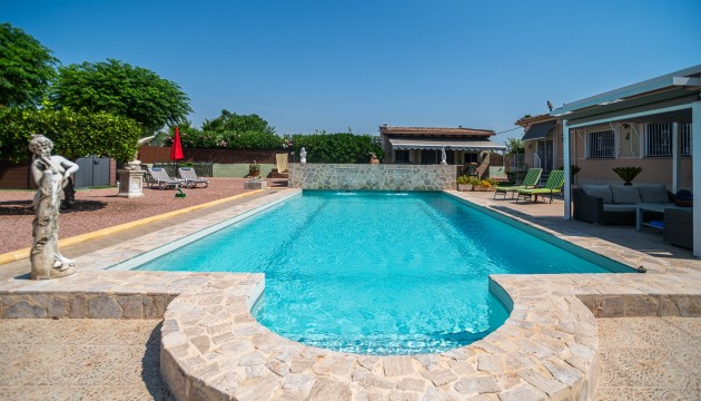 Resale - House - Catral