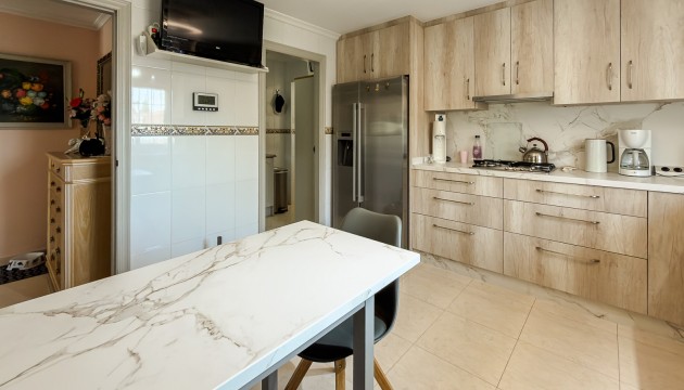 Resale - House - Catral
