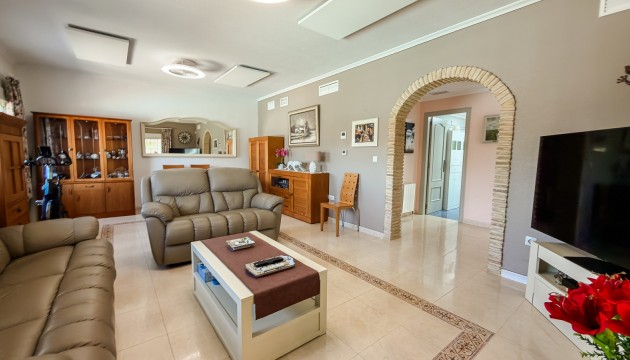 Resale - House - Catral