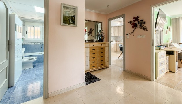 Resale - House - Catral